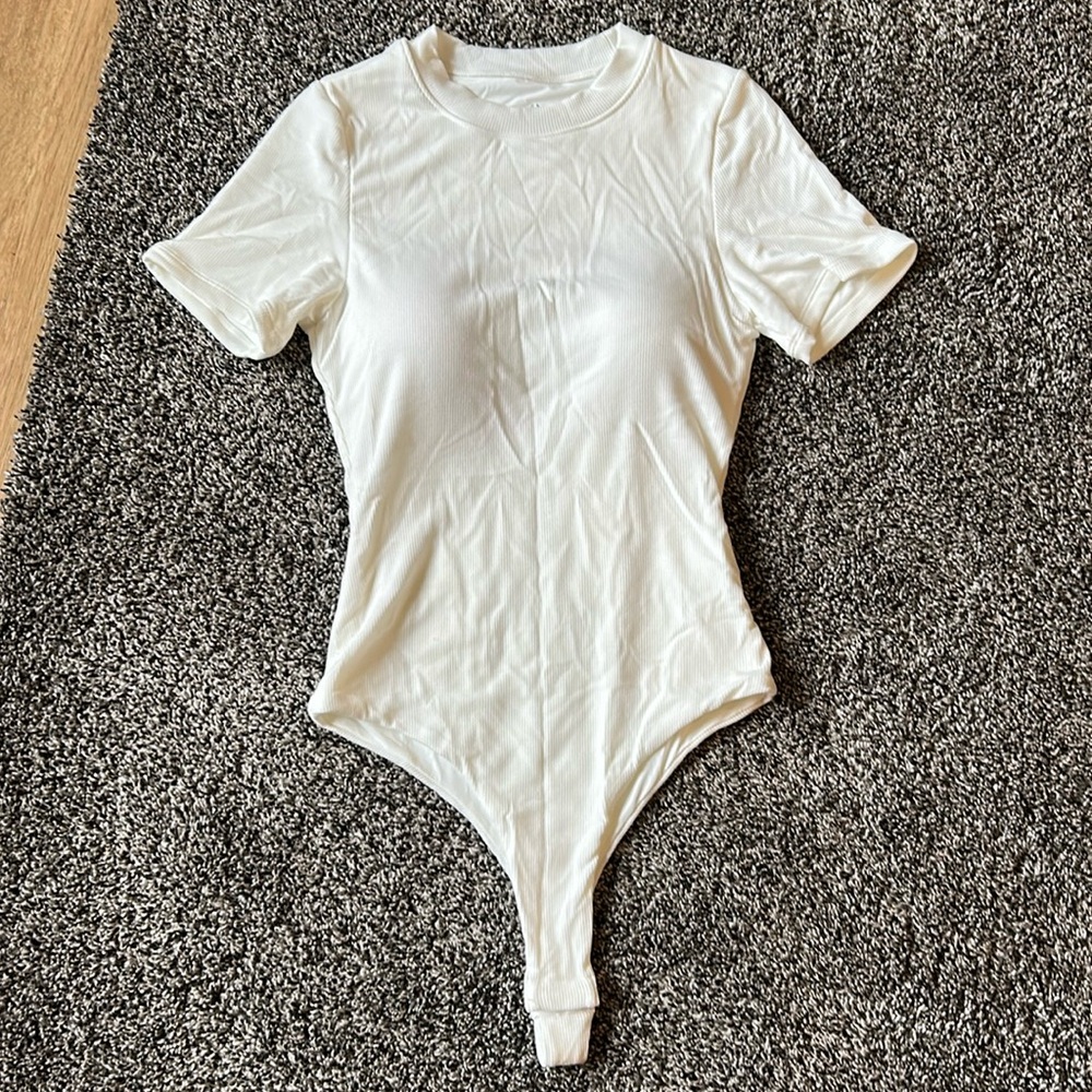 NWT Klassy Network Everyday t-shirt bramisuit white